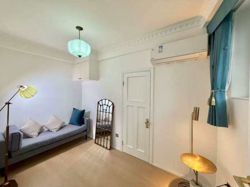 Housing image — Bedroom