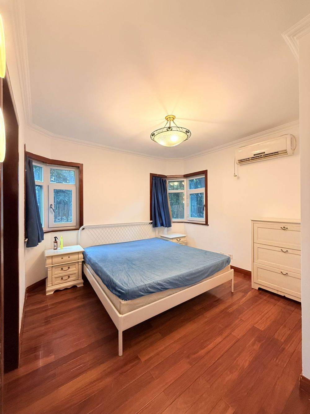 Housing image — Bedroom