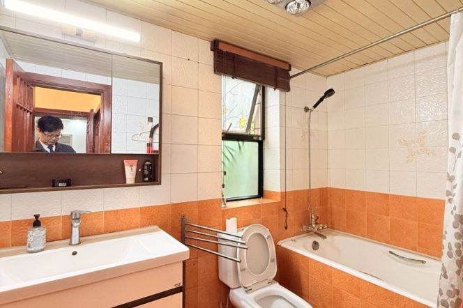 3BR Apartment at Shanghai Grand Plaza (Compound) with Green View