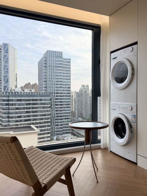 Housing image — Balcony