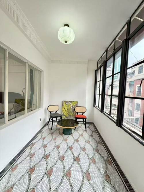 Housing image — Balcony