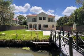 Spacious 4BR Villa at Soong Ching Ling Kindergarten (Zhaoxiang Campus) with Terrace