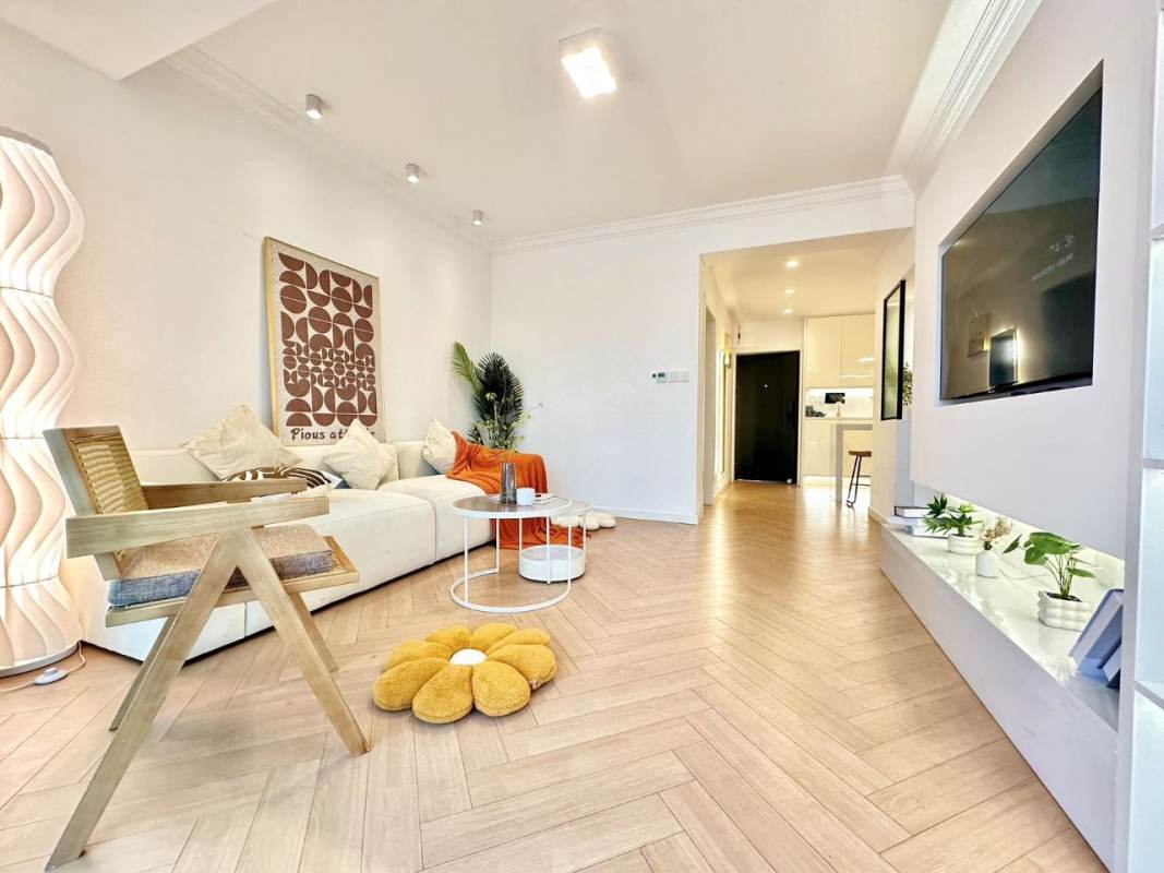 Housing image — Living Room