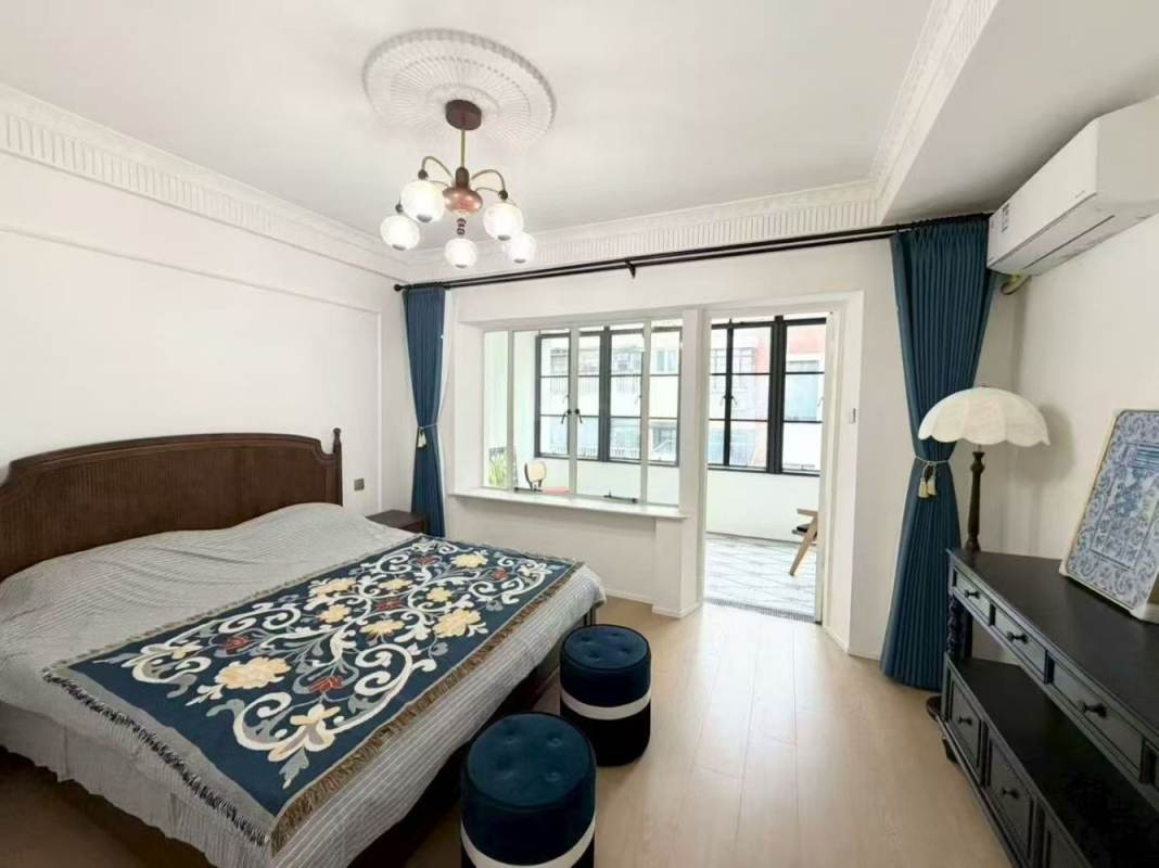 Housing image — Bedroom