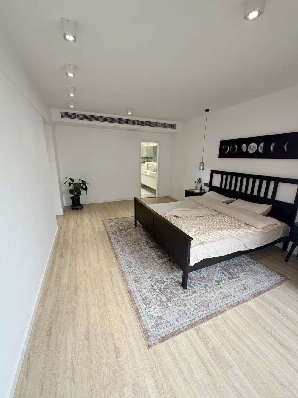 Housing image — Bedroom