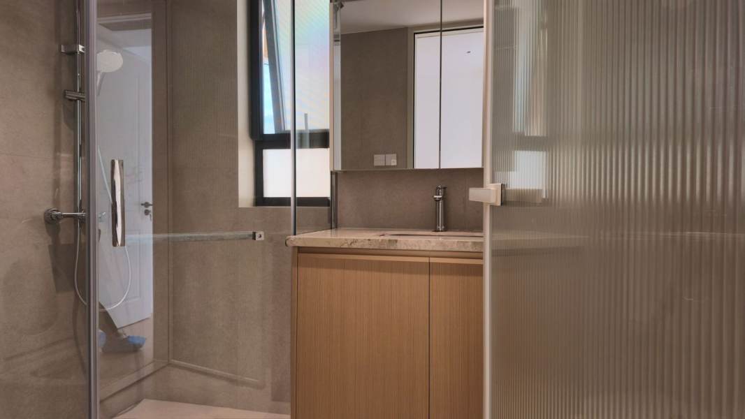 Housing image — Bathroom