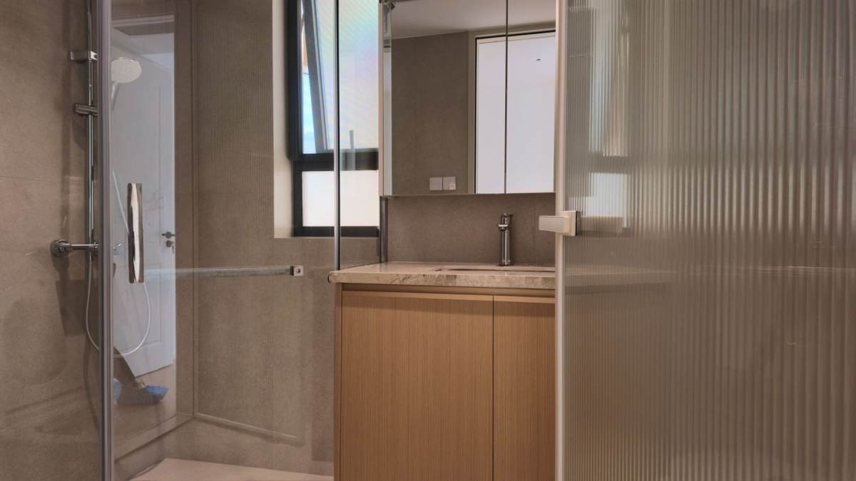 Housing image — Bathroom