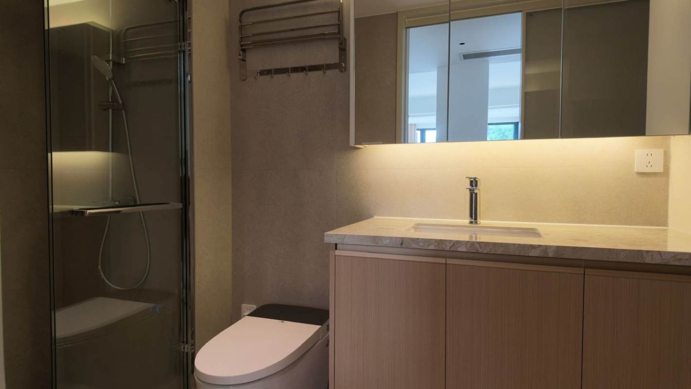 Housing image — Bathroom