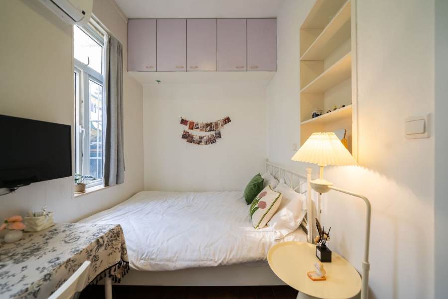 Housing image — Bedroom