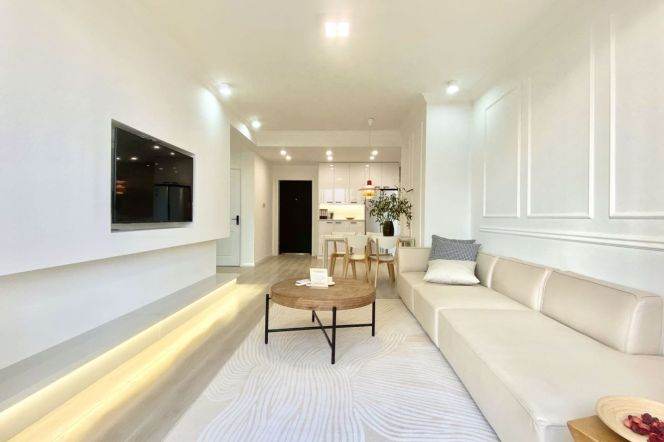 High-Floor 2BR Apartment near Caoyang Road Metro (L3/L4/L11/L14)