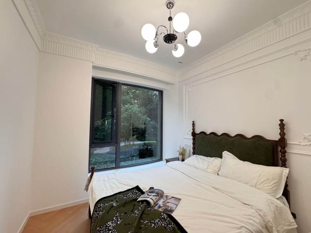 Housing image — Bedroom