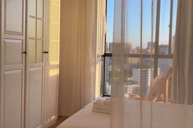 Short-Term 1BR Apartment in Old Xuhui (L9/L12)