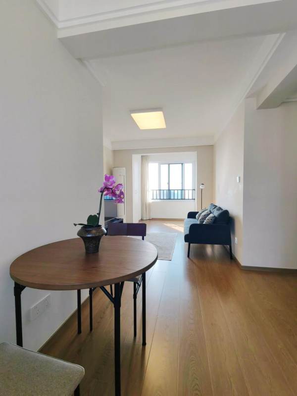 Housing image — Dining Area