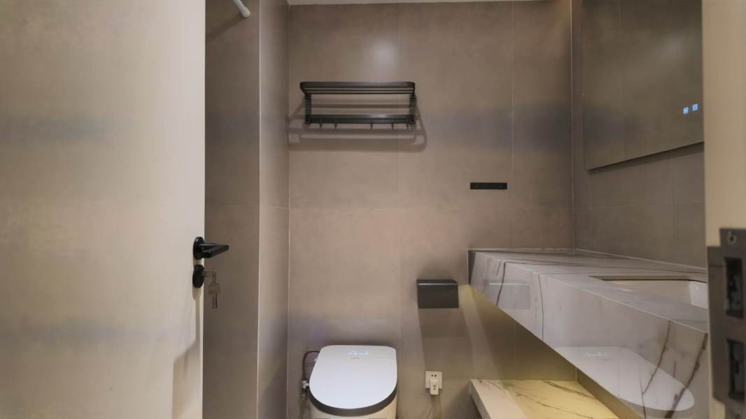 Housing image — Bathroom