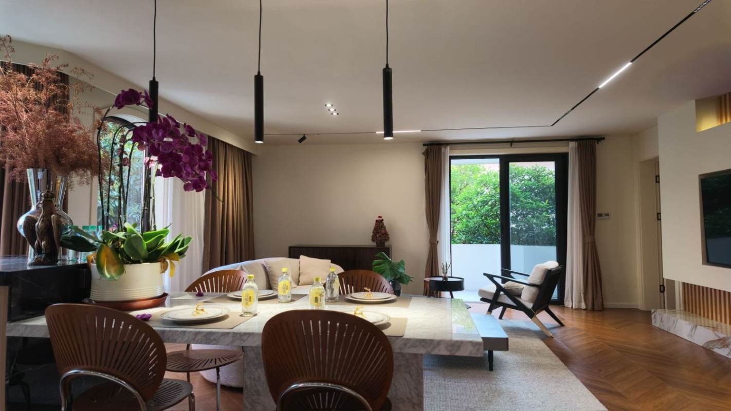 Housing image — Living Room