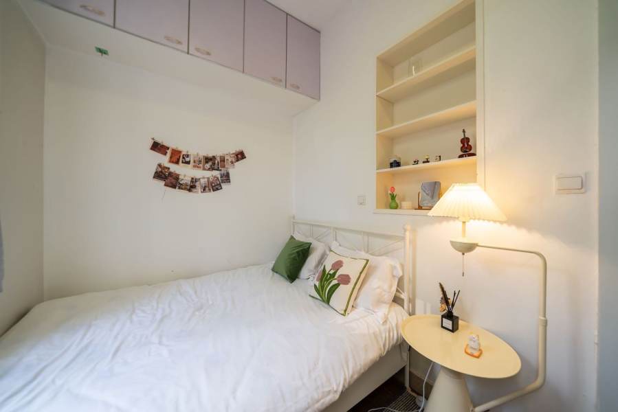 Housing image — Bedroom