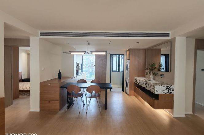 3BR Apartment near Changshou Rd Metro (L7/L13)