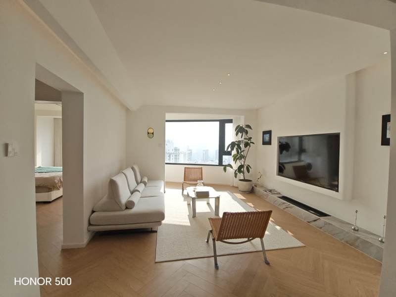 Housing image — Living Room