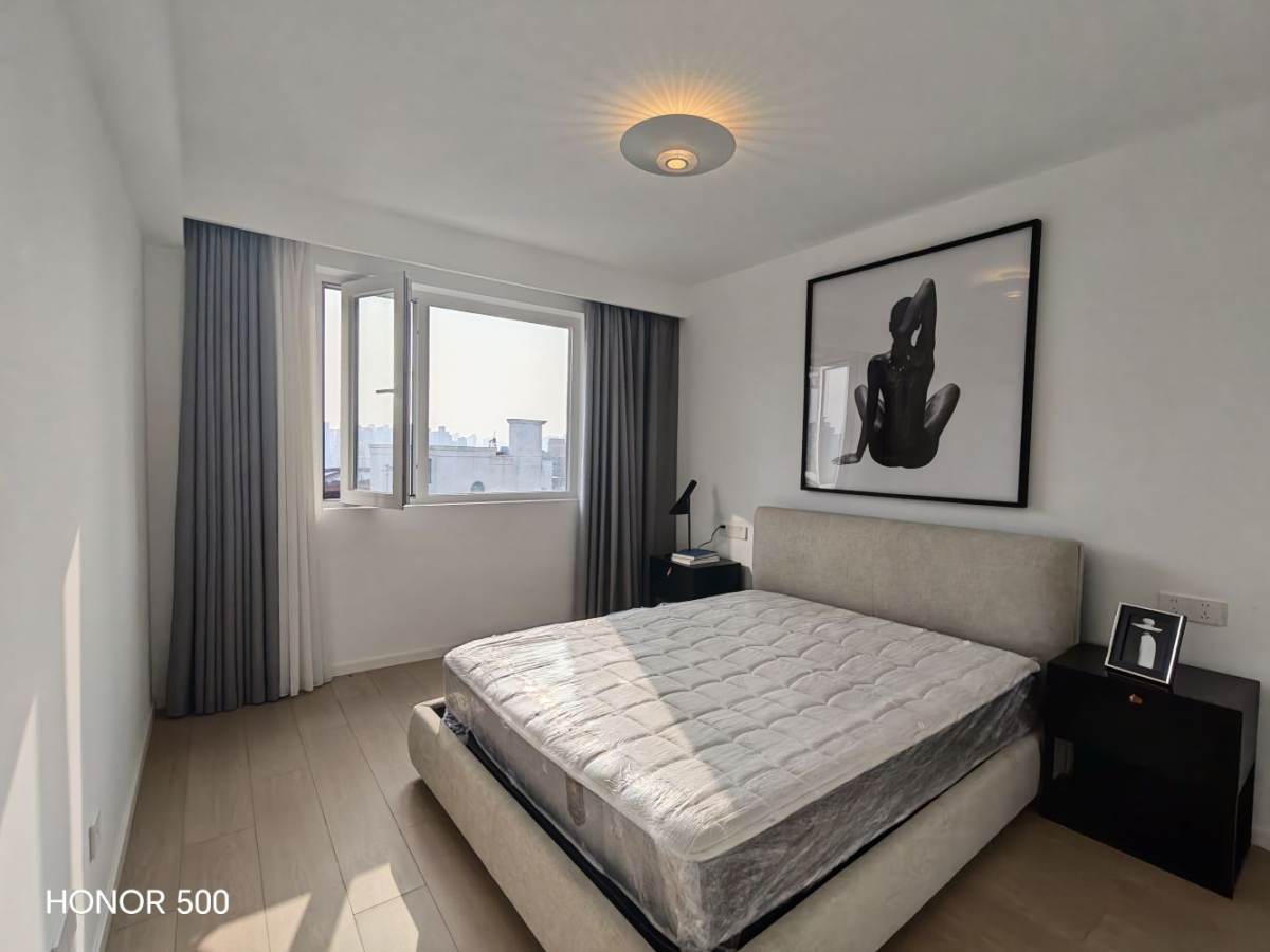 Housing image — Bedroom