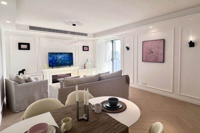 High-Floor Spacious 2BR Apartment near Xintiandi Metro (L9/L13)