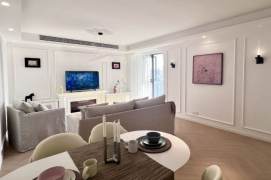 High-Floor Spacious 2BR Apartment near Xintiandi Metro (L9/L13)