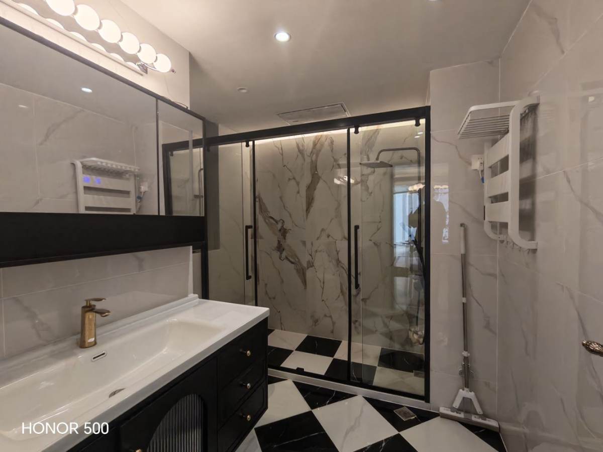 Housing image — Bathroom