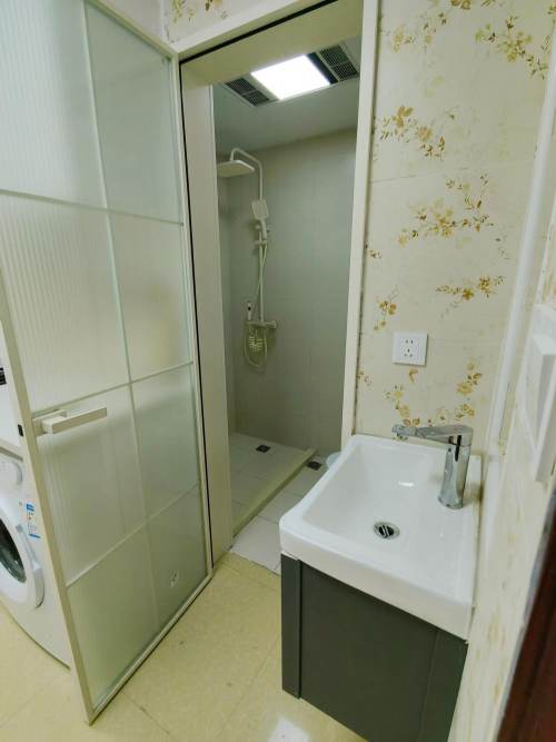 Housing image — Bathroom