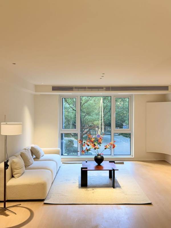 Housing image — Living Room