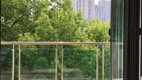 Housing image — Balcony