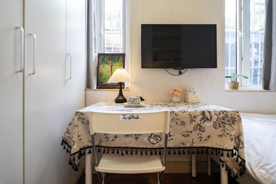 Housing image — Bedroom