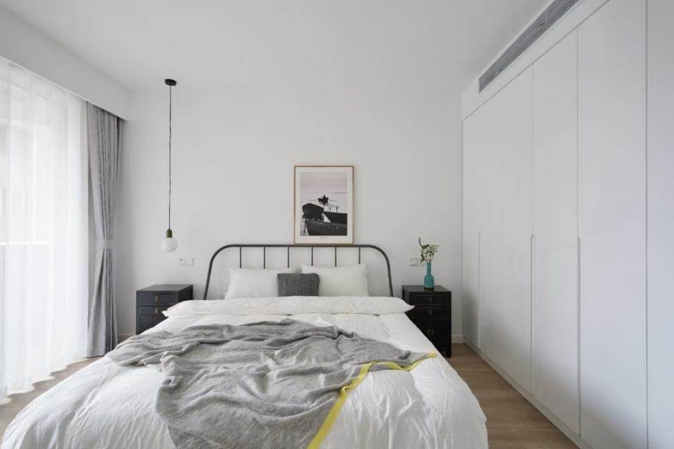 Housing image — Bedroom