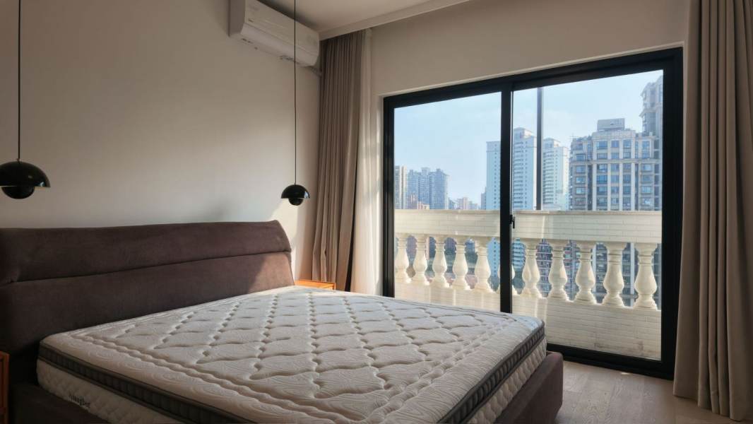 Housing image — Bedroom