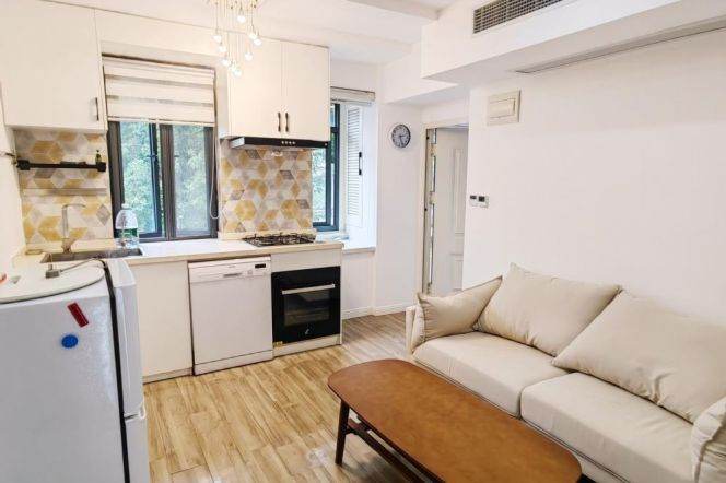 2BR Apartment in Old Xuhui with Terrace (L1/L10)