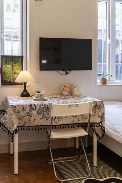 Housing image — Bedroom