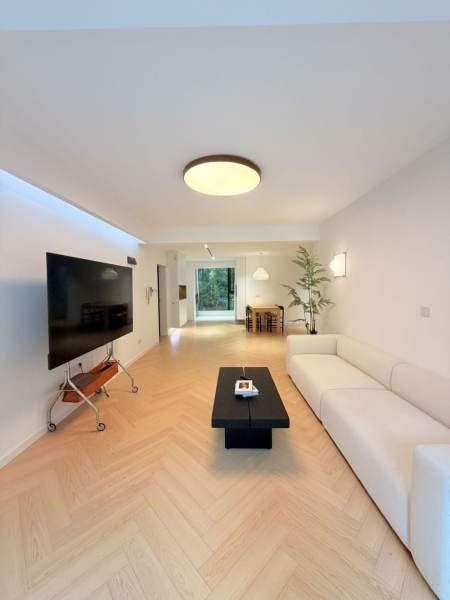 Housing image — Living Room