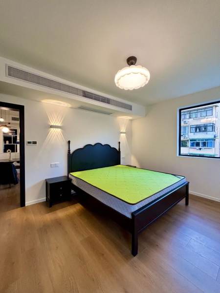 Housing image — Bedroom