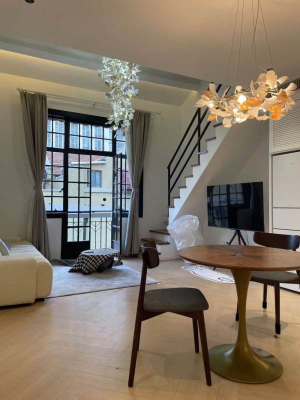 Housing image — Living Room