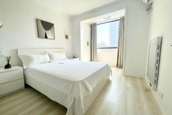 Short-Term 1BR Apartment near Zhongshan Park (L2/L3/L4)