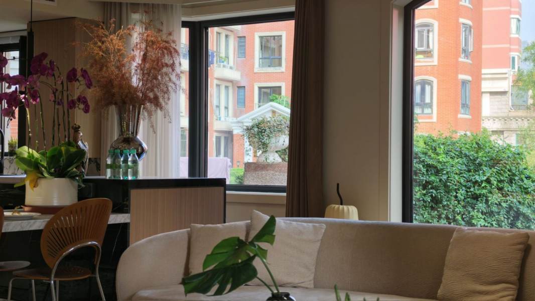 Housing image — Living Room