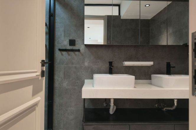 Spacious 3BR Apartment in Old Xuhui with Terrace (L9/L12)