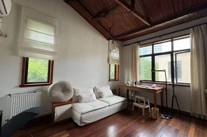 1BR Lane House in Old Xuhui (L1/L7)