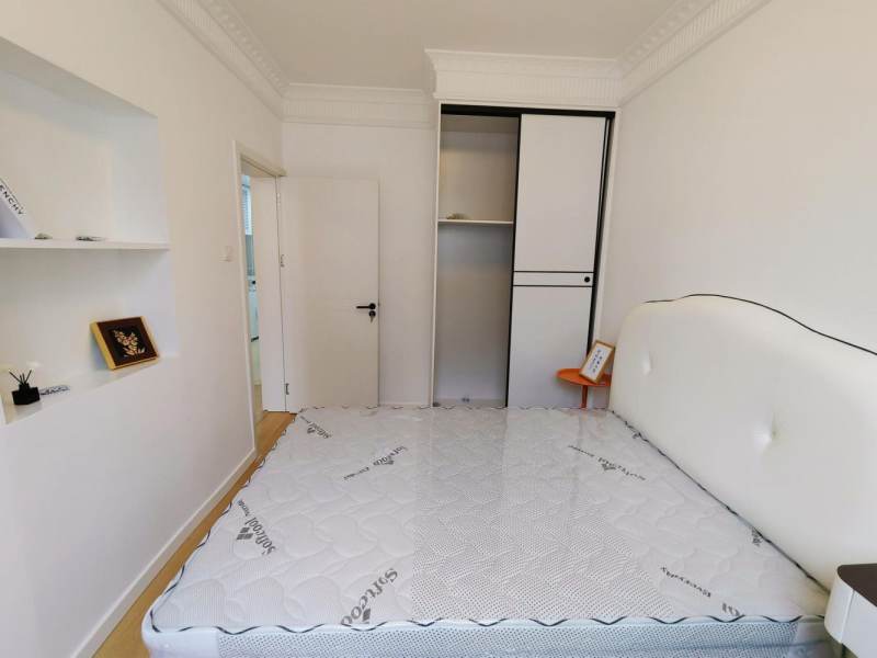 Housing image — Bedroom