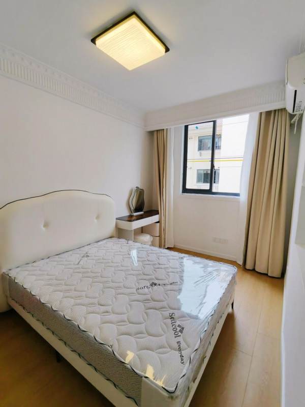 Housing image — Bedroom