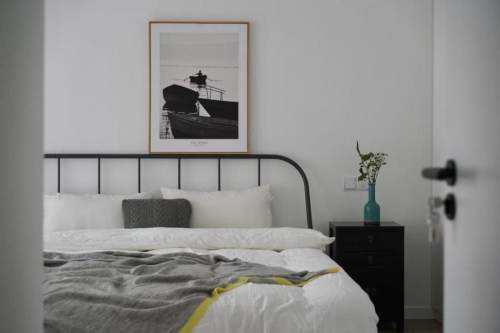 Housing image — Bedroom
