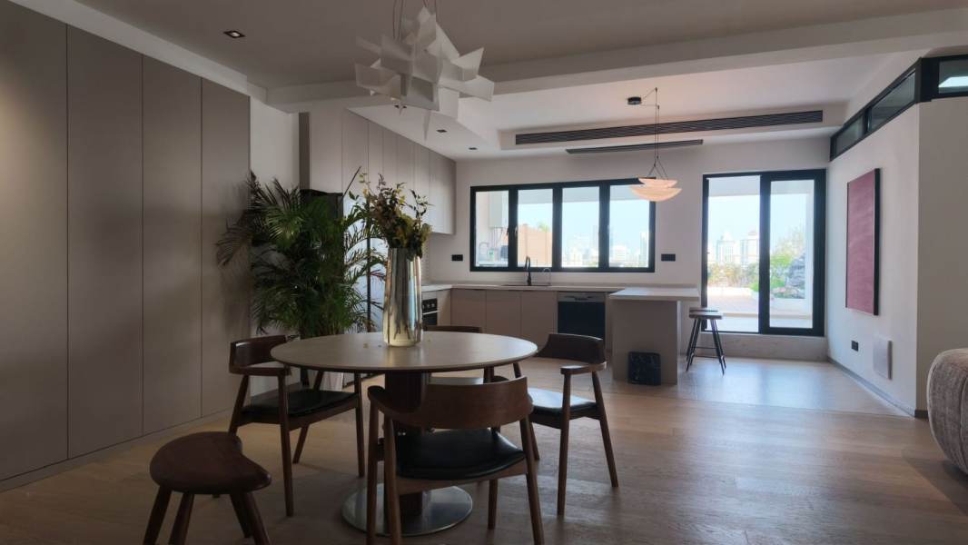 Housing image — Dining Area