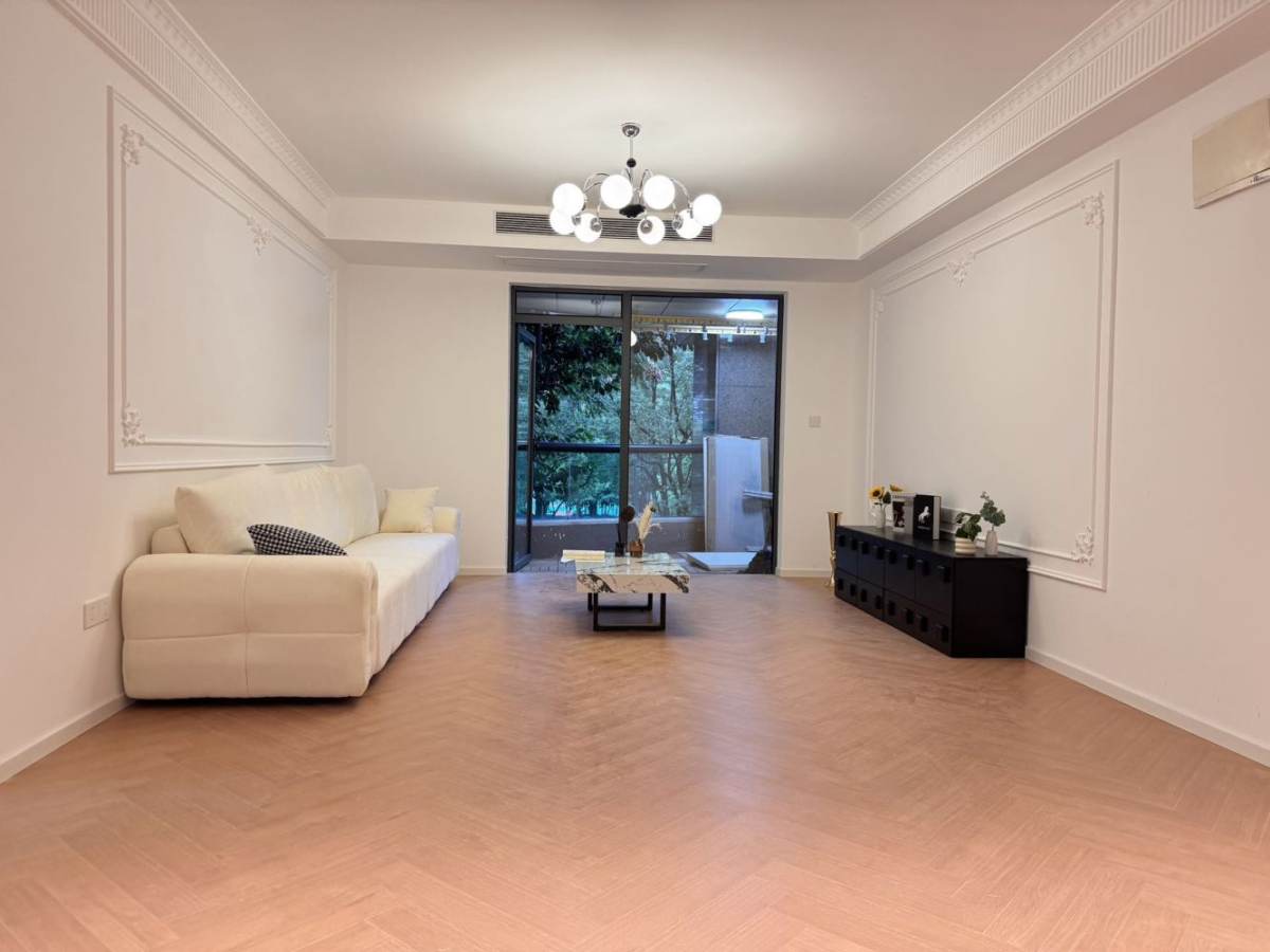 Housing image — Living Room