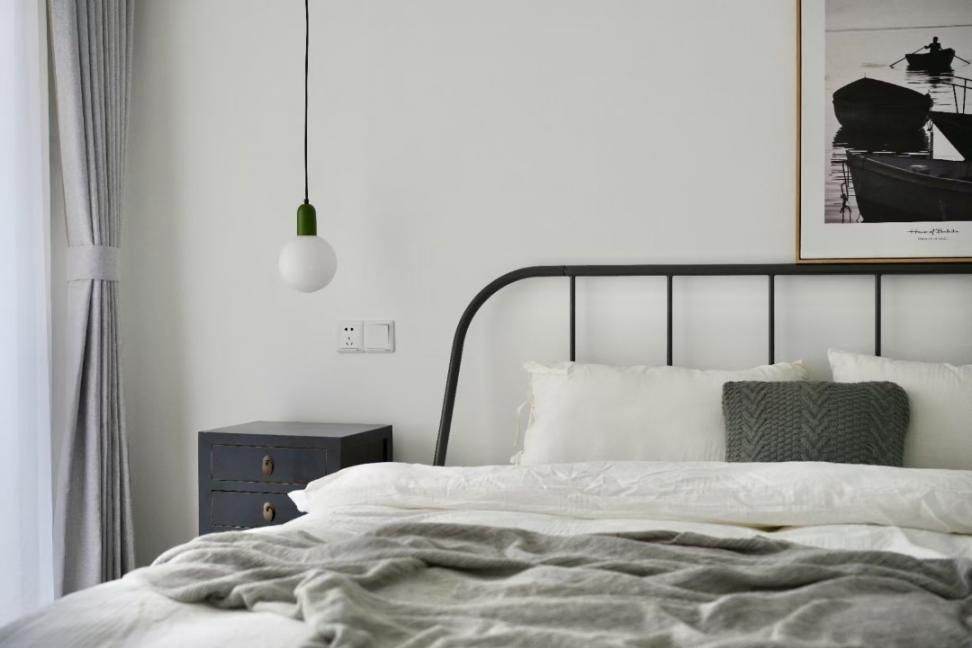 Housing image — Bedroom