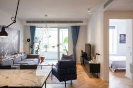 Spacious 3BR Apartment near Jiaotong University Metro (L10/L11)