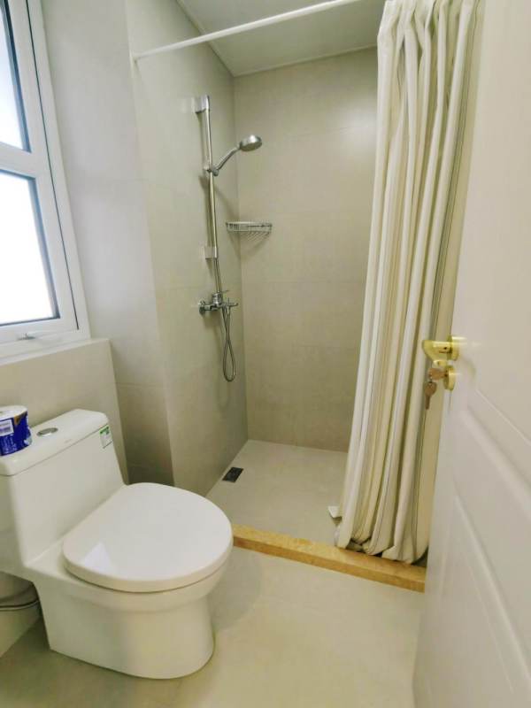 Housing image — Bathroom