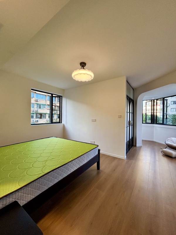 Housing image — Bedroom